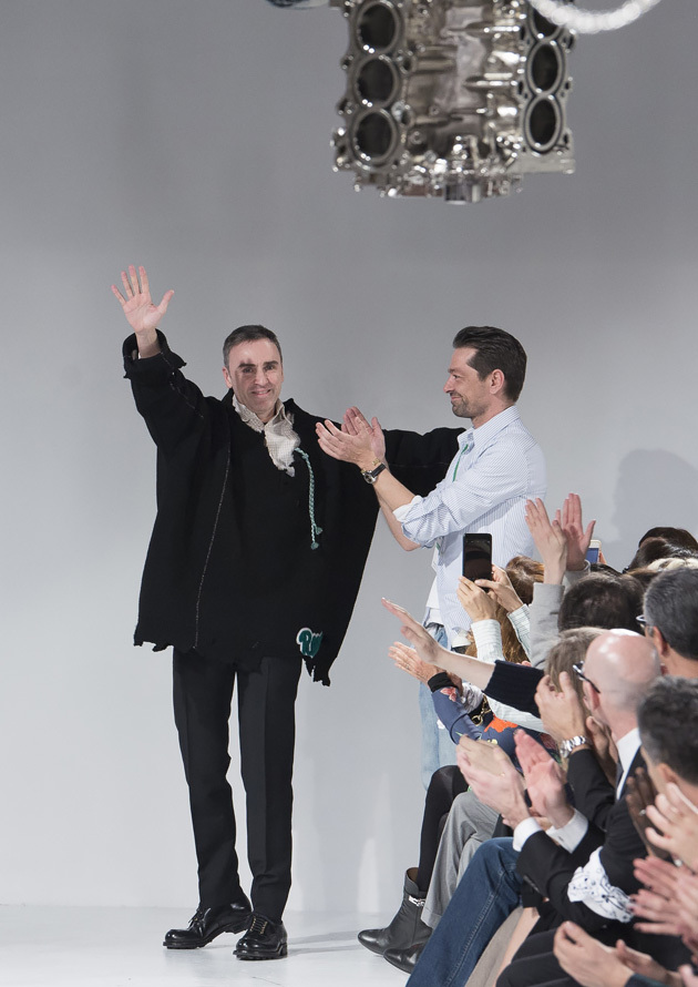 ��� ��������� ��������� � ������ ���� ������� ��� Calvin Klein?