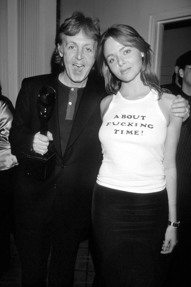 ������� ���������: 16 ���������� �� ���� �������