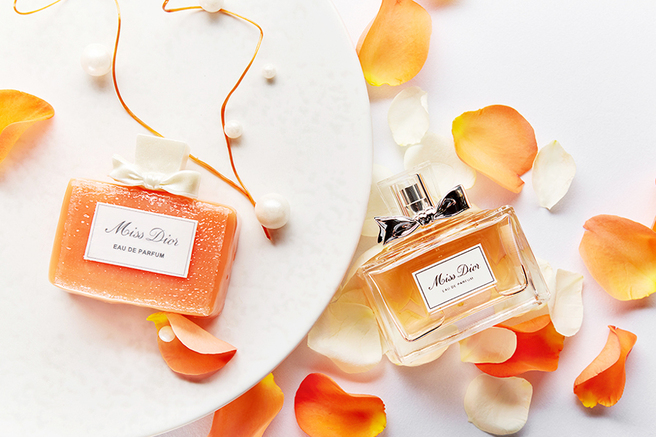 ������ Christian Dior � Brasserie Most