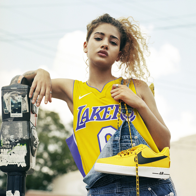 ������� Nike AF-1 Low NBA �� ��� �������� �������