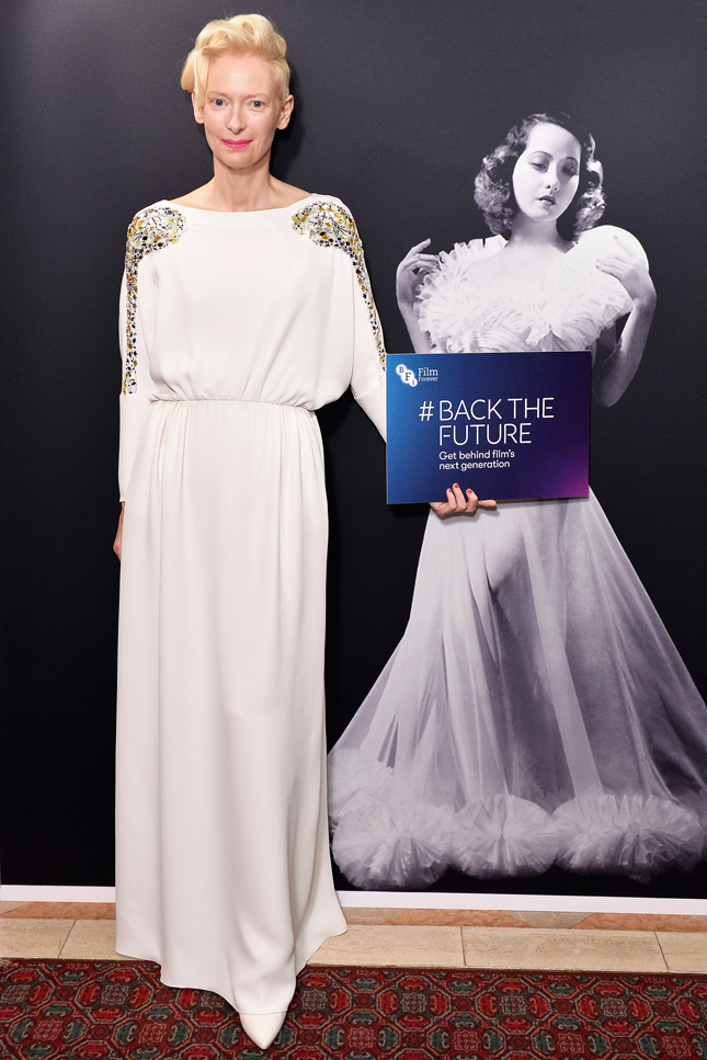 ������ ������� � Schiaparelli �� ������ BFI Luminous Fundraising Gala � �������