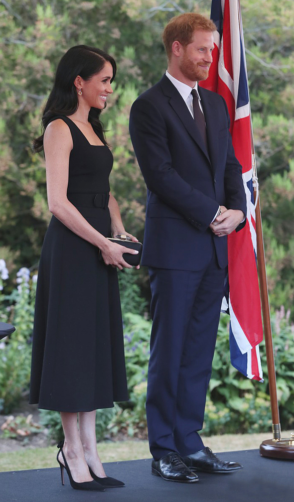 ����� ����� � ������ Emilia Wickstead � ����� ����� � ���������� ����� �������������� � �������